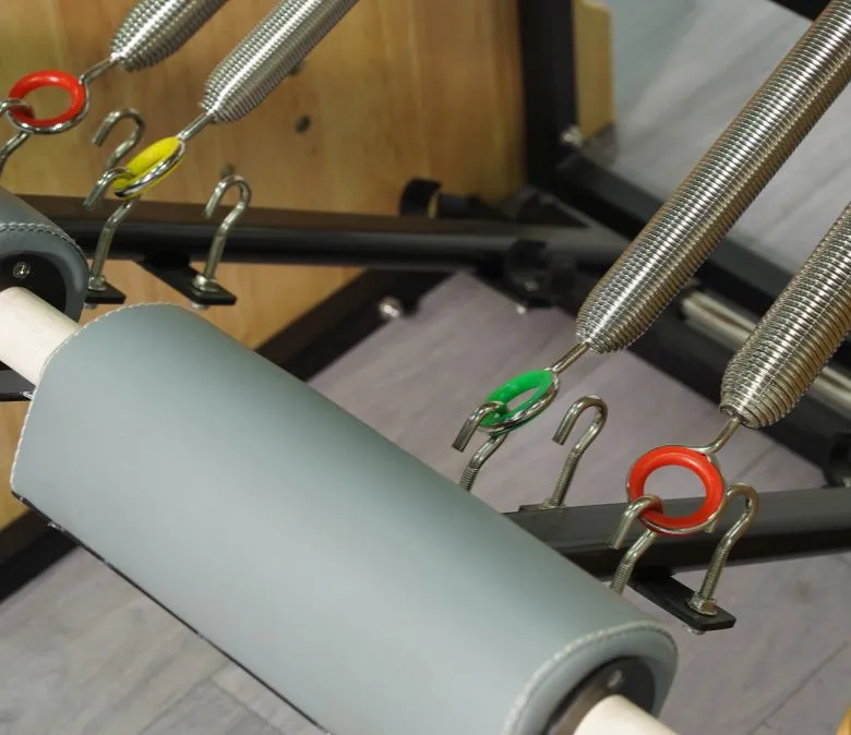 Scaun Pilates din stejar Wavar