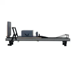 Pat Pilates Reformer din aluminiu anodizat gri Gunmetal