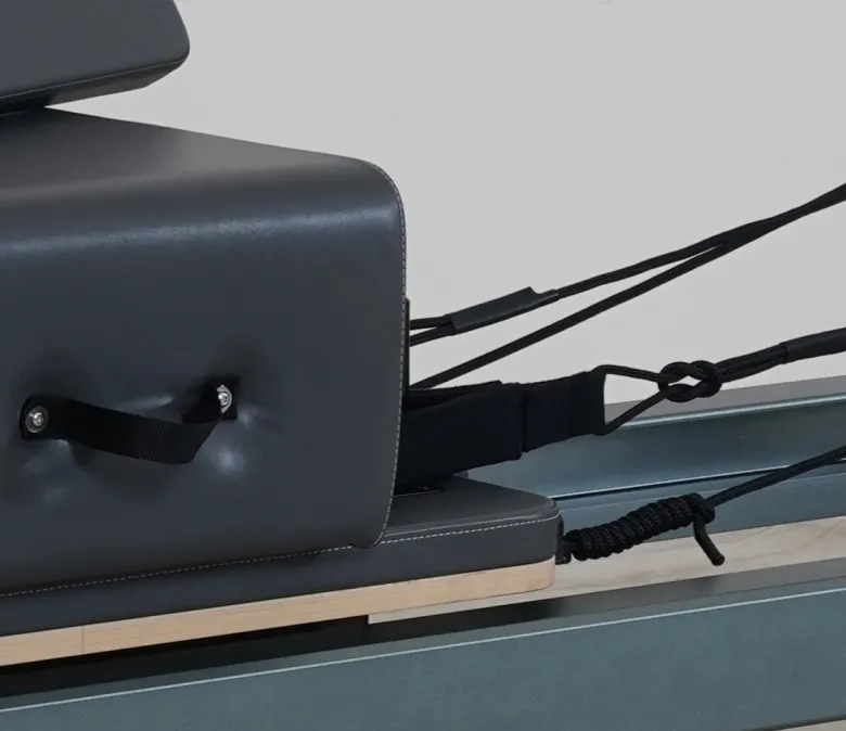 Pilates Reformer 4.0 anodizat, gri metal
