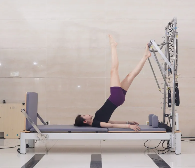 Studio Pilates Reformer din aliaj de aluminiu cu turn