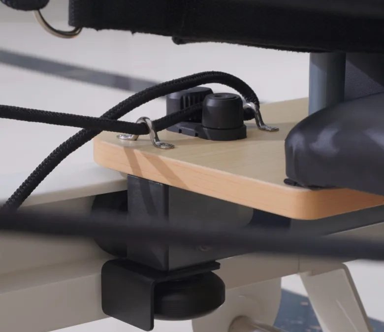 Reformator Pilates pliabil din aluminiu alb de vânzare